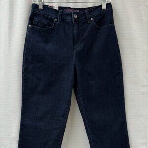 NWT- Gloria Vanderbilt Tapered Leg High Rise 8S x 29